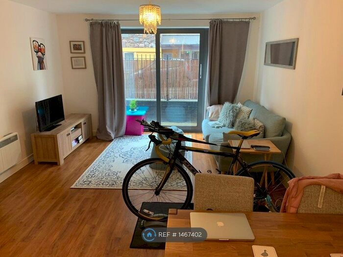 1 Bedroom Flat To Rent In Trinity Apartments, Bristol, BS2