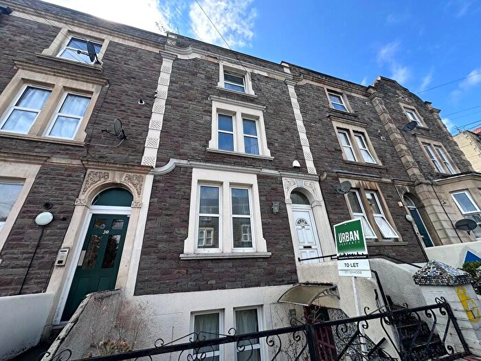 6 Bedroom Town House To Rent In Brigstocke Road, Stokes Croft, Bristol, BS2