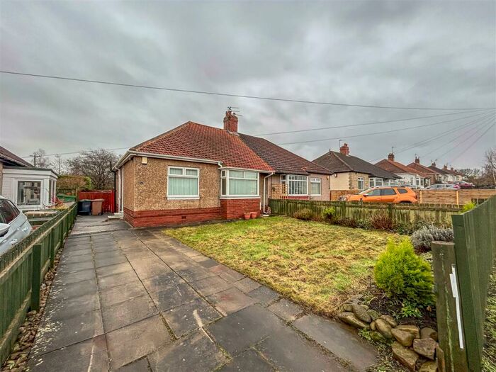 2 Bedroom Semi-Detached Bungalow To Rent In West View, Wideopen, NE13