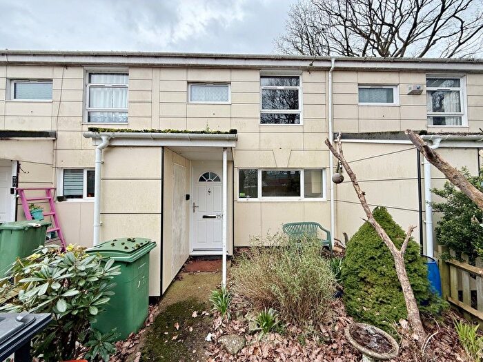 2 Bedroom Terraced House For Sale In Bicknor Road, Maidstone, Kent, ME15