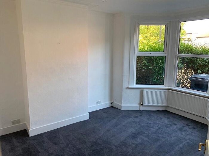 2 Bedroom Flat To Rent In London, E17