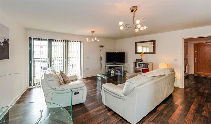 2 Bedroom Apartment To Rent In St Stephens Court, Maritime Quarter, Swansea, SA1