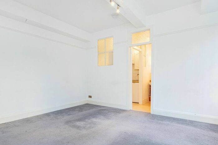 Studio To Rent In Coram Street, London, WC1N