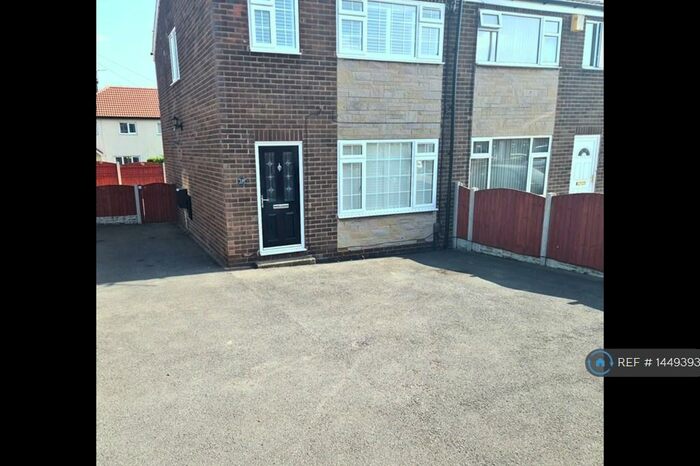 3 Bedroom Semi-Detached House To Rent In Church Lane, Crossgates, Leeds, LS15