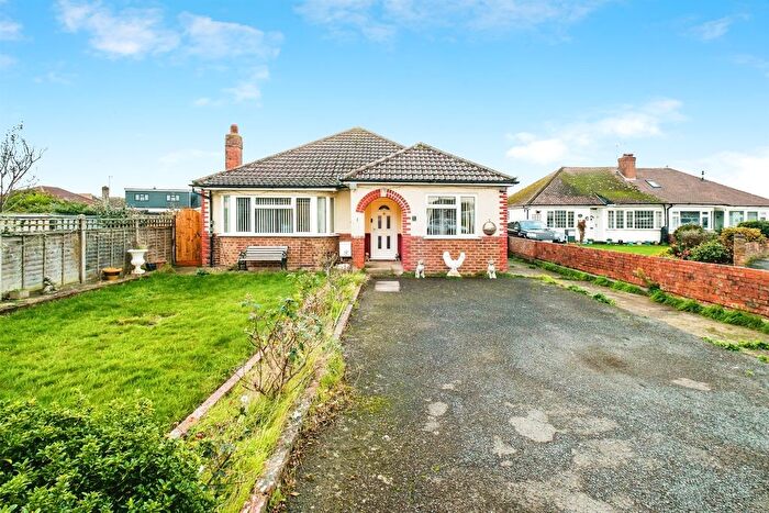 4 Bedroom Detached Bungalow For Sale In The Crescent, Lancing, BN15