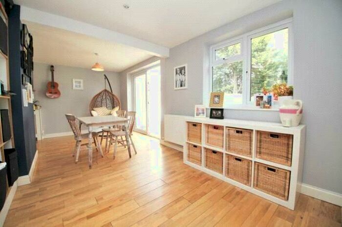 3 Bedroom Semi-Detached House To Rent In Brook Close, Wokingham, Berkshire, RG41