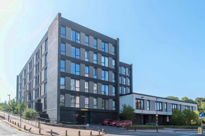 2 Bedroom Flat To Rent In Bournville Lane, Birmingham, West Midlands, B30