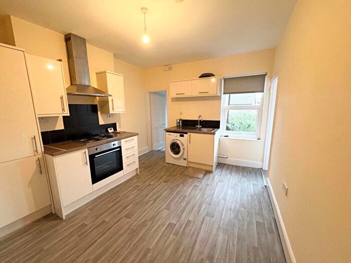 2 Bedroom Flat To Rent In College Street, Long Eaton, NG10