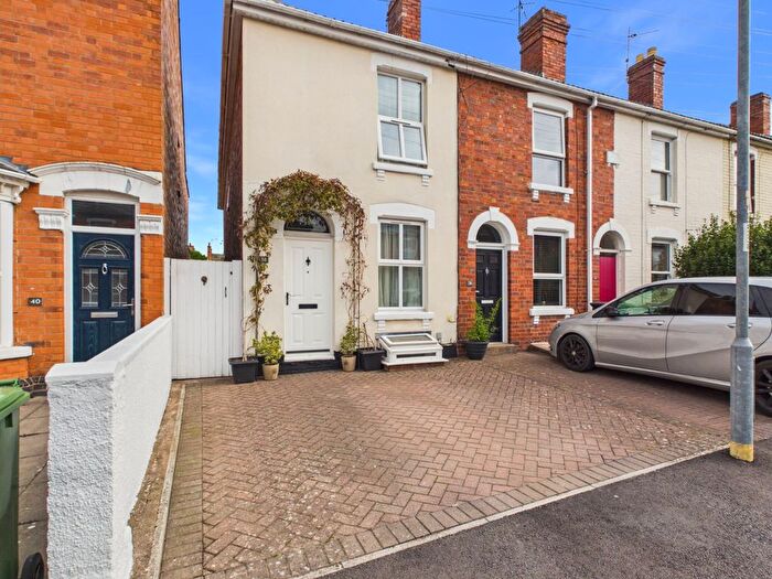 3 Bedroom End Terrace House For Sale In Knight Street, Worcester, Worcestershire, WR2
