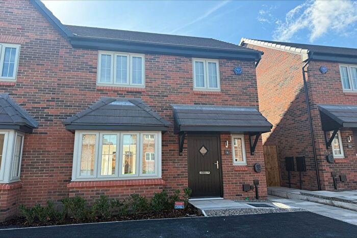 3 Bedroom Semi-Detached House To Rent In Snapes Meadow, Lymm, WA13