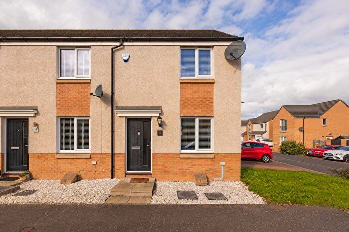 2 Bedroom End Of Terrace House For Sale In Erroll Drive, Edinburgh, EH16