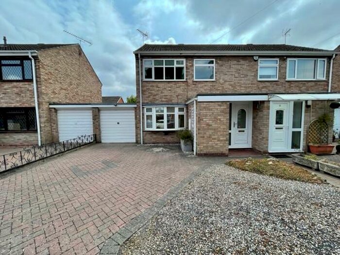 3 Bedroom House To Rent In Walton Close, Stourport-On-Severn, DY13