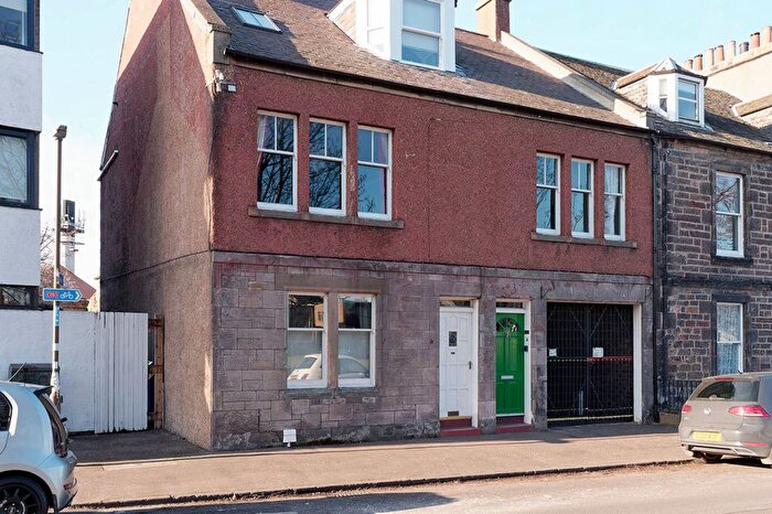 2 Bedroom Flat For Sale In Eskside West, Musselburgh, EH21