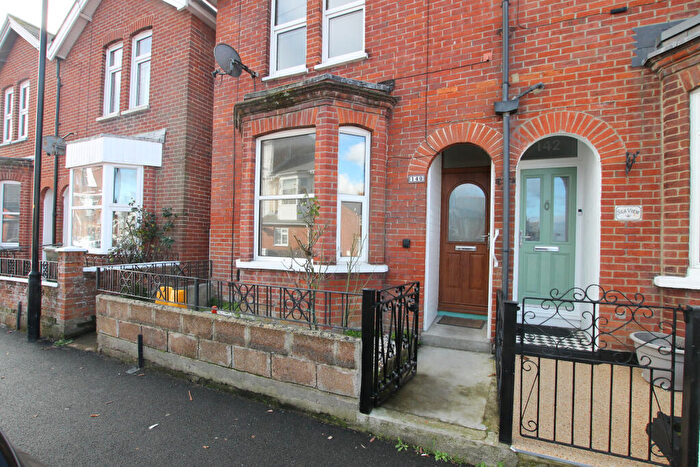 3 Bedroom Detached House To Rent In Bellevue Road, Cowes, PO31