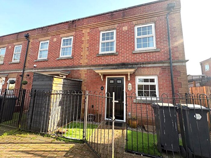 2 Bedroom House To Rent In St Georges Drive, Wallisdown, BH11