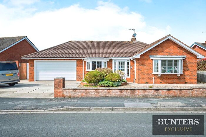 2 Bedroom Detached Bungalow For Sale In Mordacks Road, Bridlington, YO16