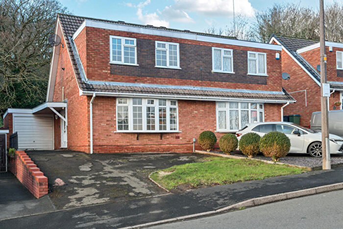 2 Bedroom Semi Detached House For Sale In Chatsworth Road, Halesowen, B62