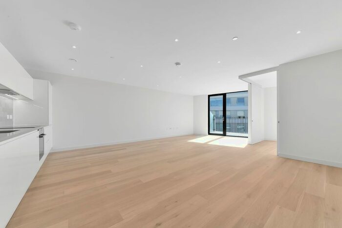 2 Bedroom Flat To Rent In Mercier Court, Royal Wharf, London, E16