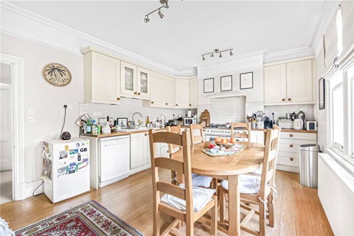 5 Bedroom Semi-Detached House For Sale In St Margaret's Road, Oxford, Oxfordshire, OX2