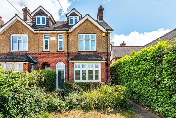 3 Bedroom Semi Detached House To Rent In Nunappleton Way, Oxted, RH8