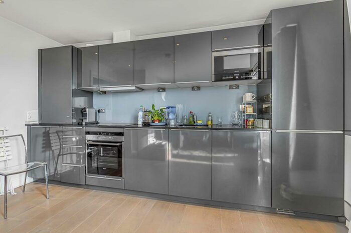 1 Bedroom Flat To Rent In Fulham Road, London, SW10