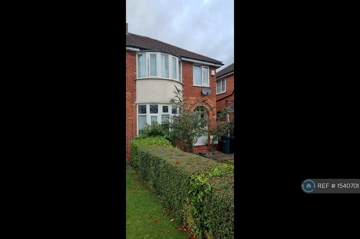 3 Bedroom Semi-Detached House To Rent In Church Road, Sheldon, Birmingham, B26