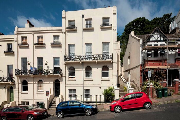 2 Bedroom Apartment To Rent In Roundhill Crescent, Brighton, BN2