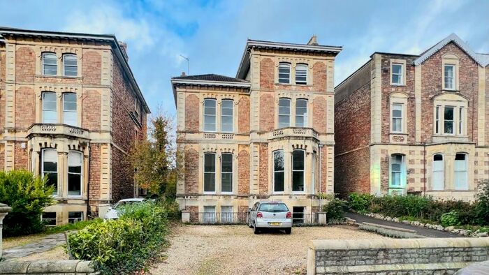 3 Bedroom Apartment To Rent In Apsley Road, Bristol, BS8