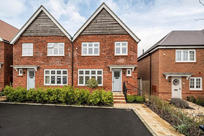 3 Bedroom Semi-Detached House To Rent In Neston Close, Swindon, SN3