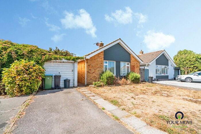 2 Bedroom Bungalow For Sale In Church Way, Bognor Regis, West Sussex, PO21
