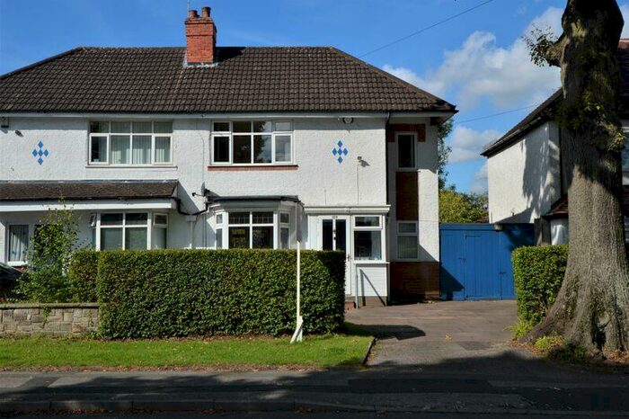 3 Bedroom Semi-Detached House To Rent In Haunch Lane, Kings Heath, B13