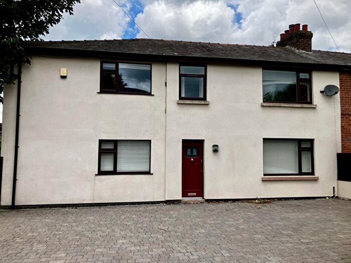 4 Bedroom Semi-Detached House For Sale In Bull Hill Crescent, Radcliffe, Manchester, Greater Manchester, M26