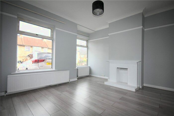 3 Bedroom Terraced House To Rent In Braid Avenue, London, W3