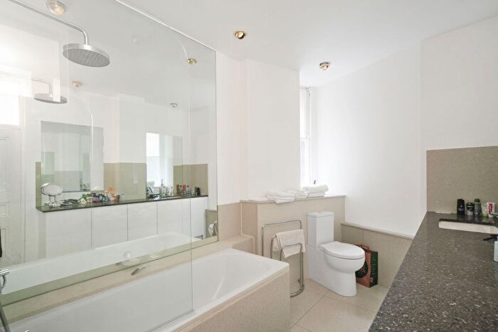 2 Bedroom Flat To Rent In Iverna Court, London, W8