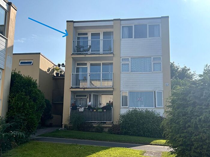 2 Bedroom Flat To Rent In Devondale Court, Dawlish Warren, EX7