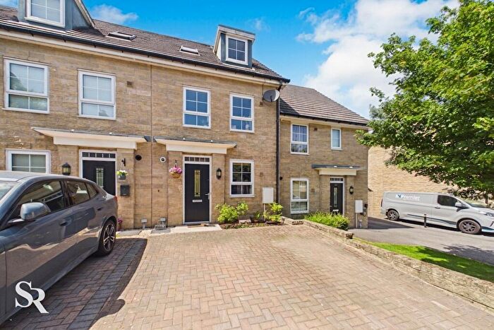 4 Bedroom Terraced House For Sale In Burrfields Road, Chapel-En-Le-Frith, SK23