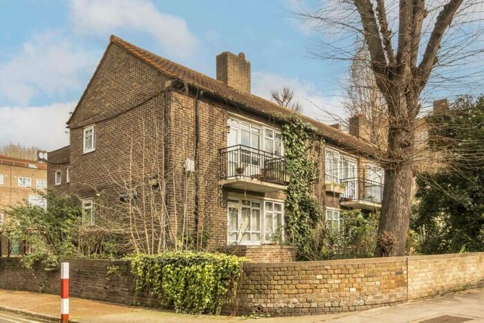 1 Bedroom Flat To Rent In Mortimer Crescent, Kilburn, NW6