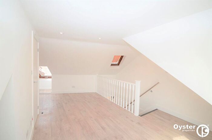 1 Bedroom Flat To Rent In West Green Road, London, N15