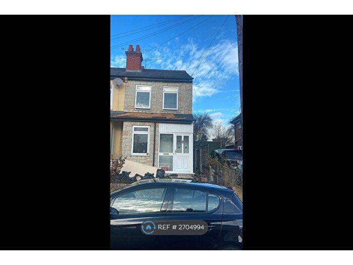 2 Bedroom Terraced House To Rent In Connaught Road, Aldershot, GU12