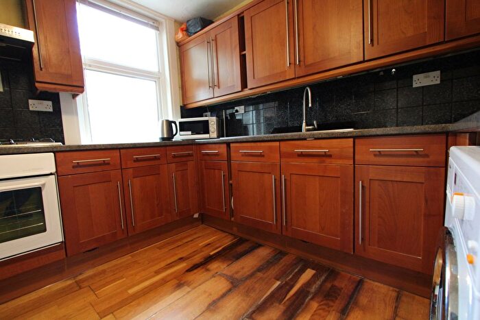 4 Bedroom Flat To Rent In Oakfield Road, Croydon, CR0