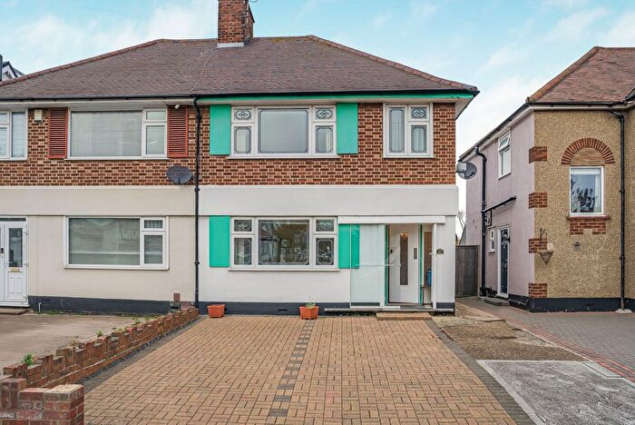 3 Bedroom Semi Detached House For Sale In Caulfield Road, Shoeburyness, SS3