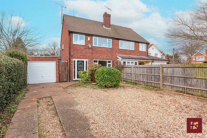 3 Bedroom Semi-Detached House To Rent In Church Road East, Crowthorne, RG45