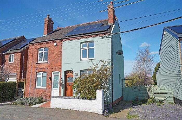 2 Bedroom Semi Detached House For Sale In New Street, Oakthorpe, Swadlincote, DE12