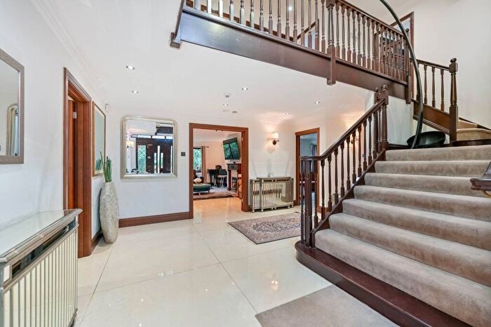 5 Bedroom Detached House To Rent In The Fisheries, Bray, Maidenhead, SL6