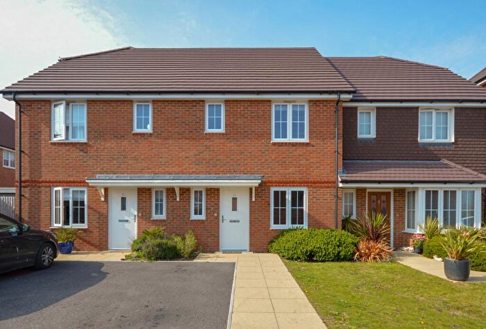 3 Bedroom Terraced House To Rent In Lakeland Avenue, Bersted, PO21