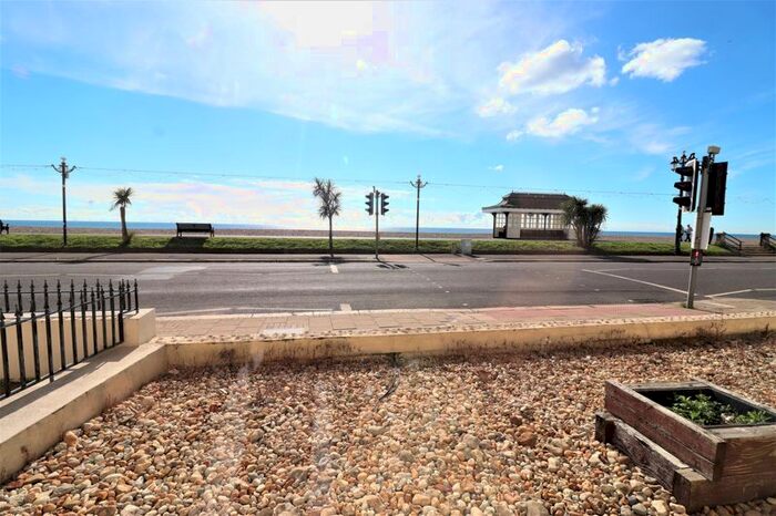 1 Bedroom Flat For Sale In Marine Parade, Worthing, BN11