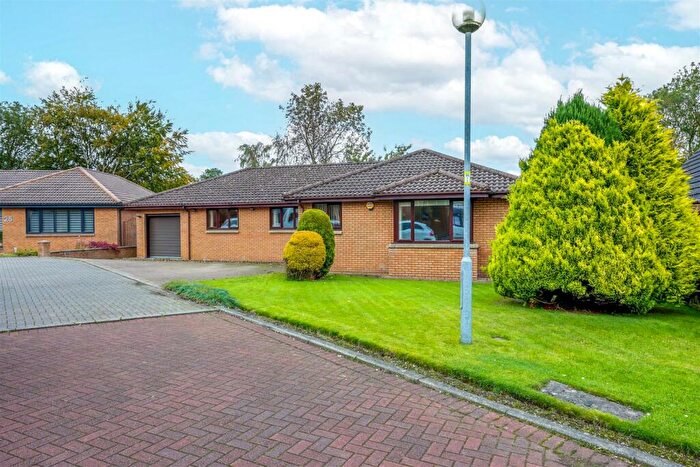 4 Bedroom Detached Bungalow For Sale In Naismith Court, Stonehouse, ML9