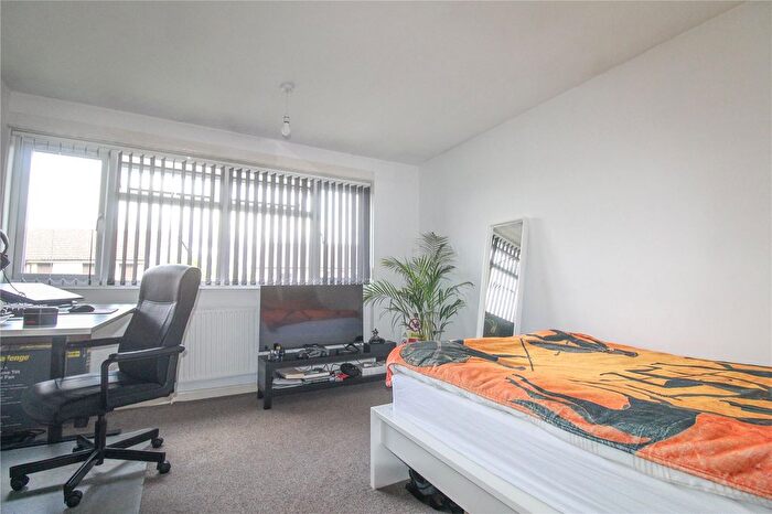 3 Bedroom Terraced House For Sale In Boundary Walk, Trowbridge, BA14