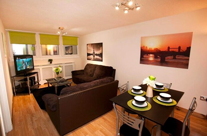 2 Bedroom Flat To Rent In Victoria Centre, Upper Mall, Nottingham, NG1