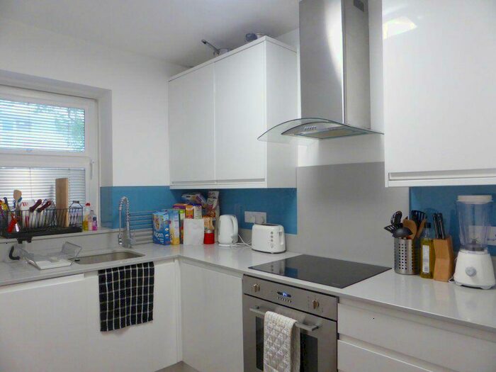 3 Bedroom Flat To Rent In Hatfield Court -, P15
